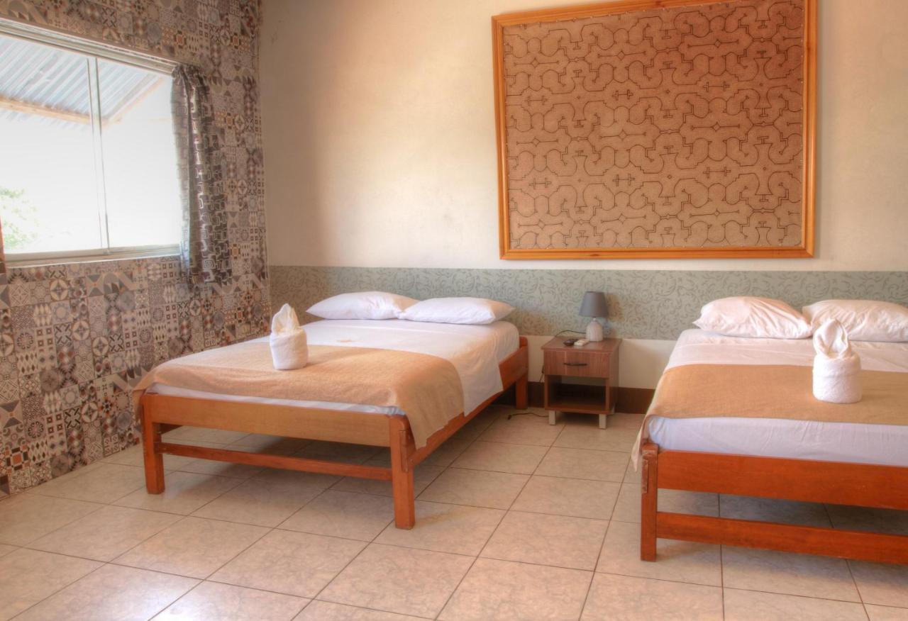 El Cauchero Hotel Икитос Екстериор снимка