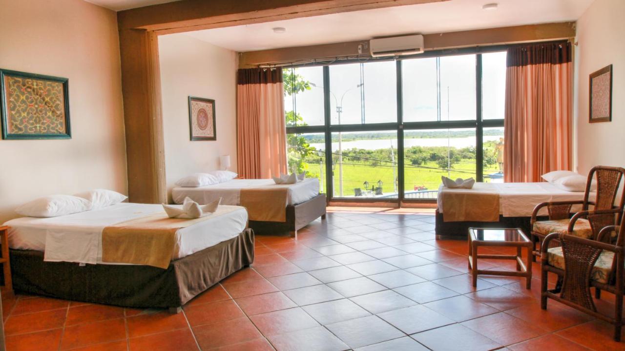 El Cauchero Hotel Икитос Екстериор снимка