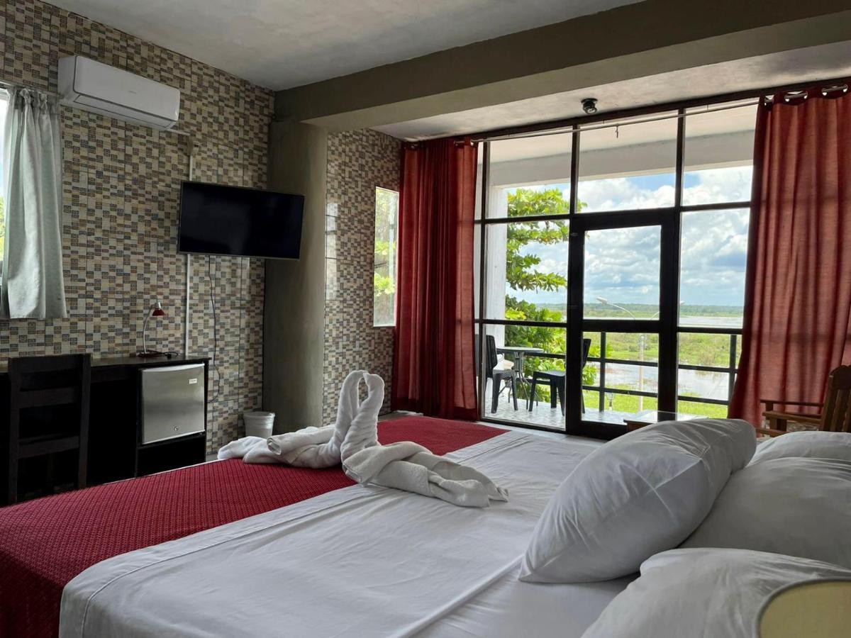 El Cauchero Hotel Икитос Екстериор снимка
