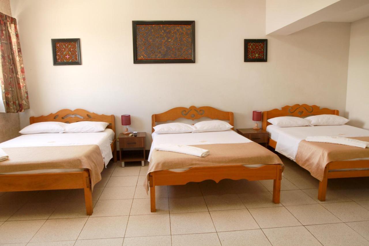 El Cauchero Hotel Икитос Екстериор снимка