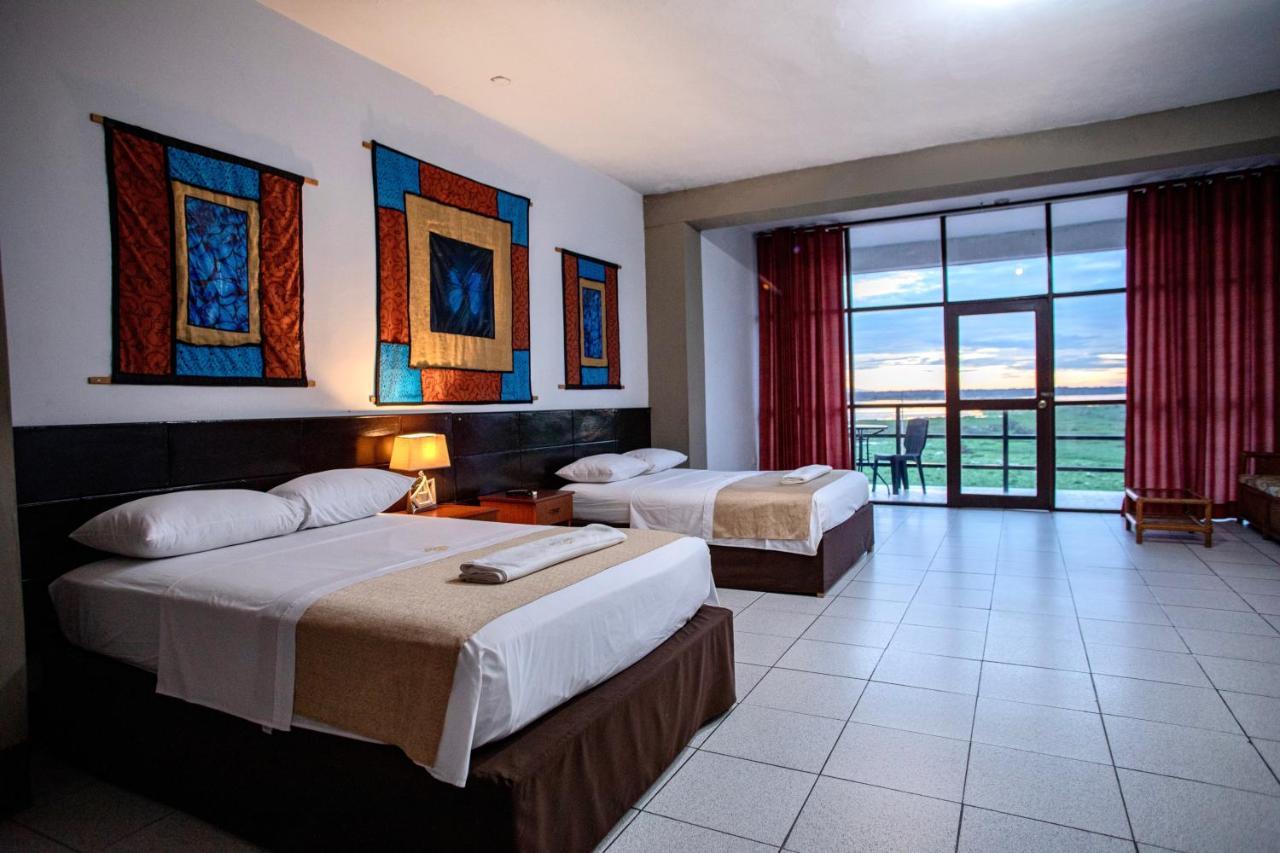 El Cauchero Hotel Икитос Екстериор снимка