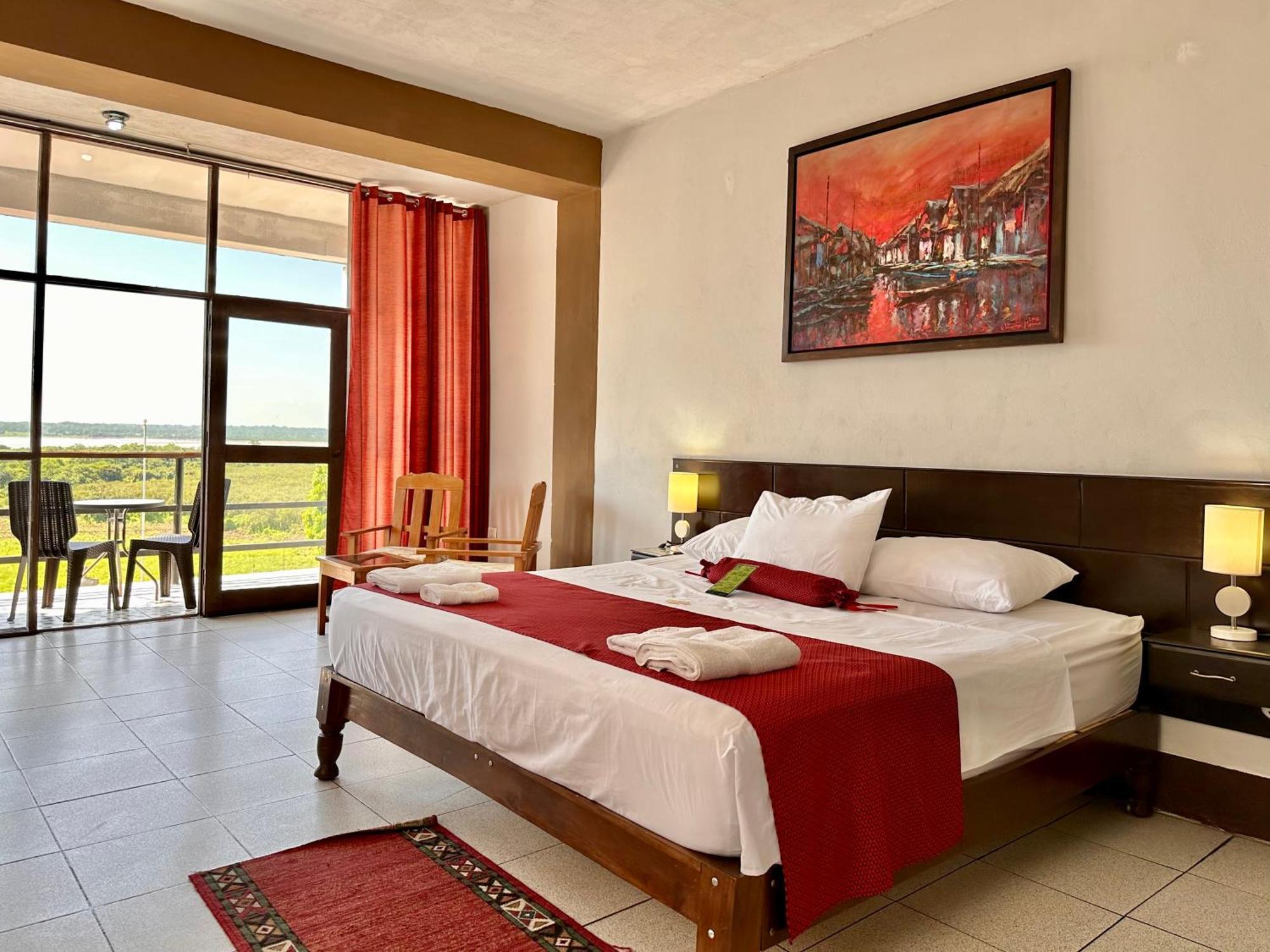 El Cauchero Hotel Икитос Екстериор снимка