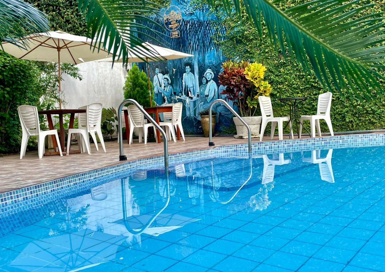 El Cauchero Hotel Икитос Екстериор снимка