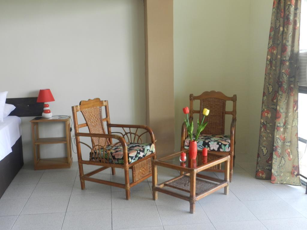 El Cauchero Hotel Икитос Екстериор снимка