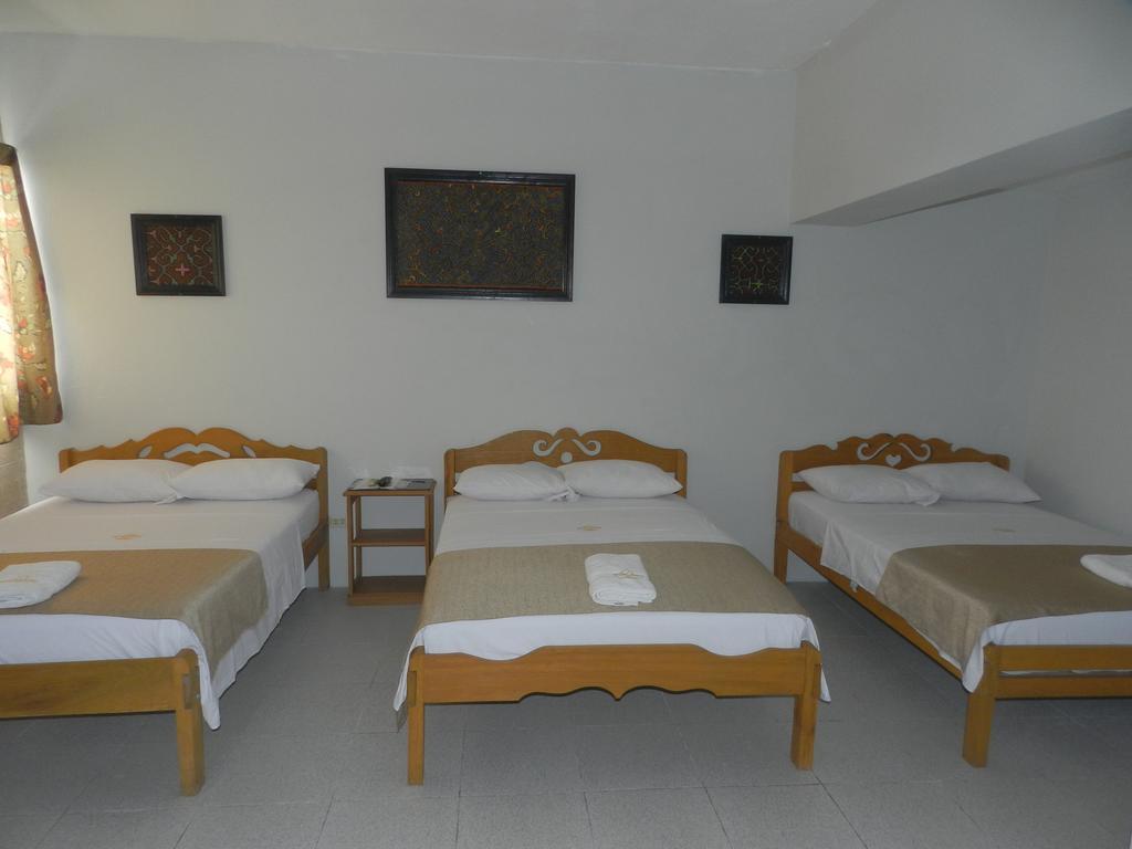 El Cauchero Hotel Икитос Екстериор снимка